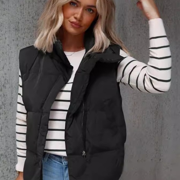 Ease Mae Jackets & Blazers - Women's Black Puffer Vest